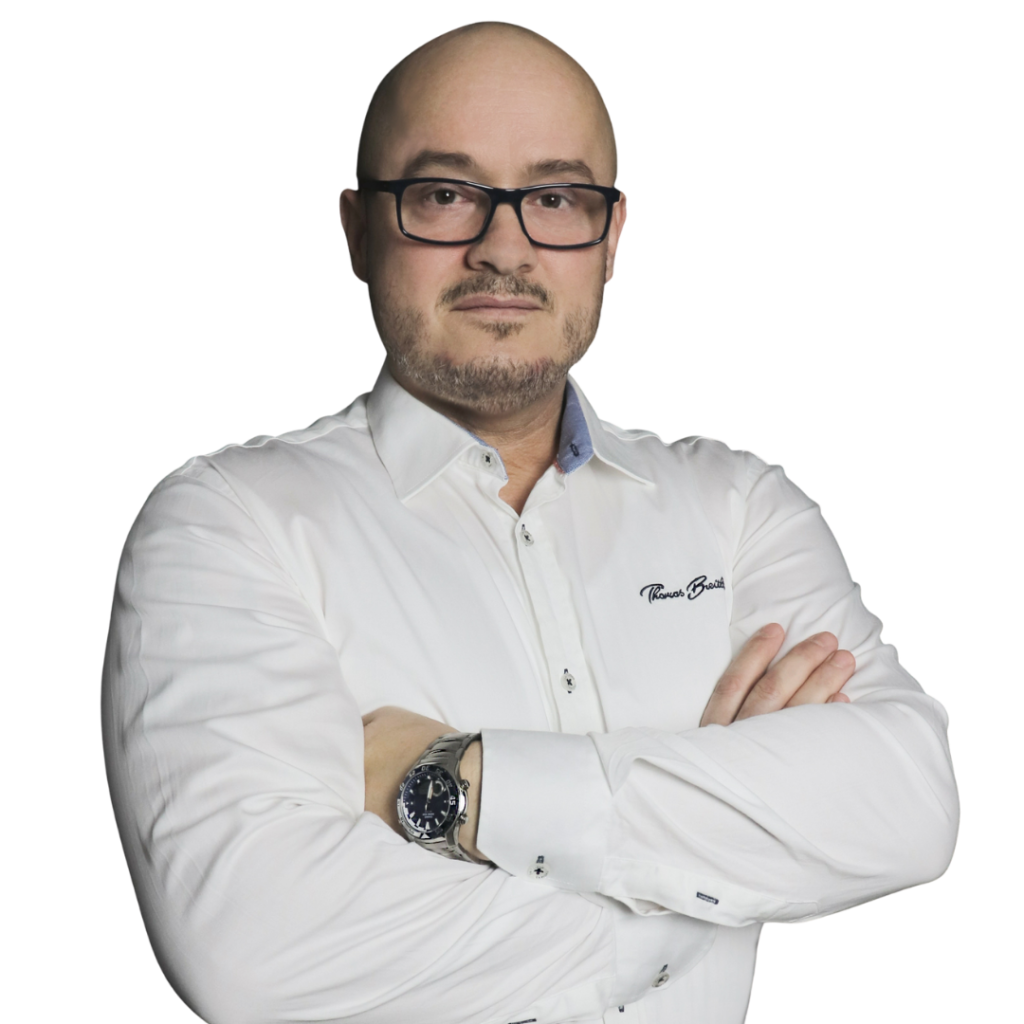 Bakó Krisztián. Online marketing specialista