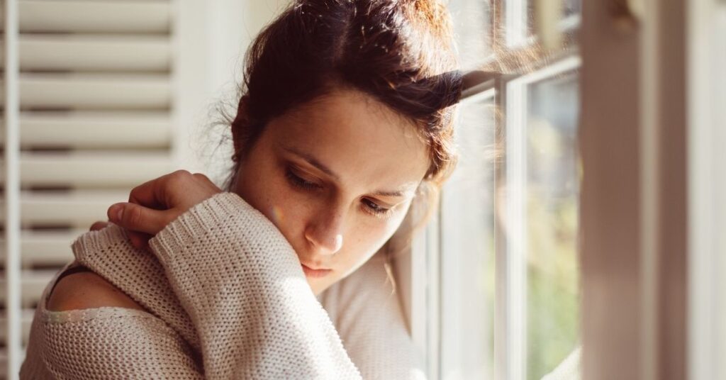 Beck szerint a depressziók kezelésében a kognitív folyamatok meghatározó jelentőségűek. Ennek során a személy negatív irányba torzulva észleli a valóságot, önmagát és a jövőt