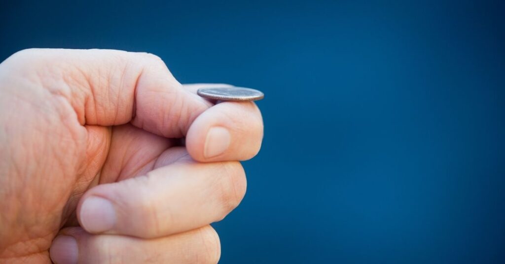 Sokszor az ember jóval előbb tudja, hogy el kellene engednie egy kapcsolatot, mint ahogy azt valóban megteszi. Utólag már nyilvánvalók a jelek, és nem kevés embert láttam már szomorkodni a „feleslegesen elvesztegetett” évek miatt. 